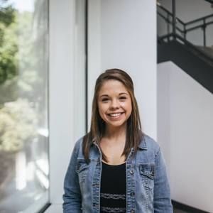 Meet your Posher, Ashley